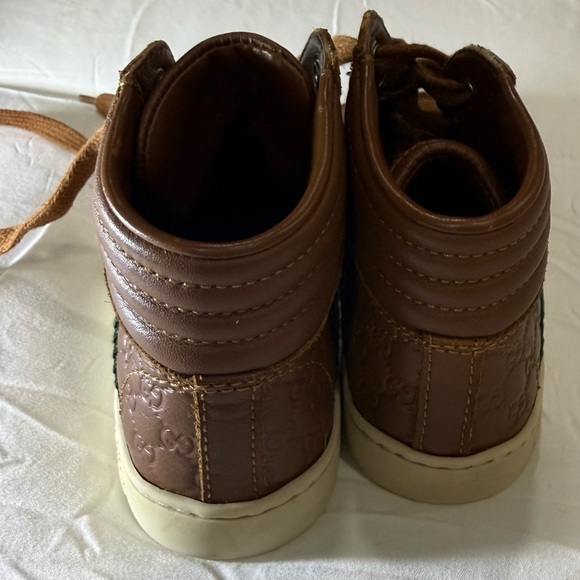 Gucci Kids Tan High-Top Sneakers with Green and Red Stripe main image 2